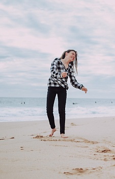 Camila Coelho Fundinho Fraústo e Barros