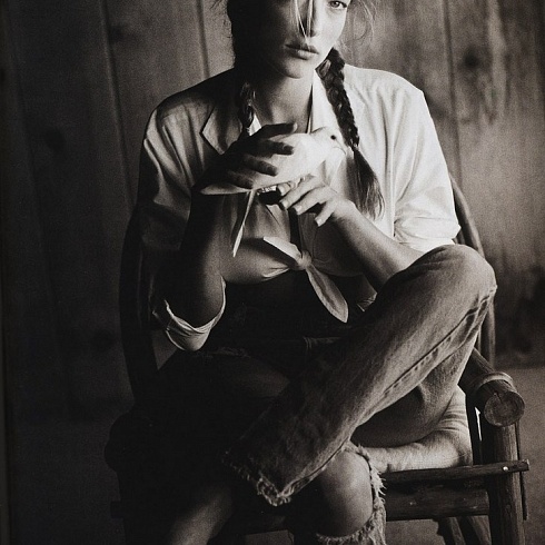 A huge loss for the fashion world: the legendary fashion photographer Patrick Demarchelier has died.