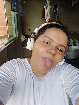 Carla Vitória da Silva Moisés 