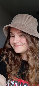 Pop Olivia Cassandra