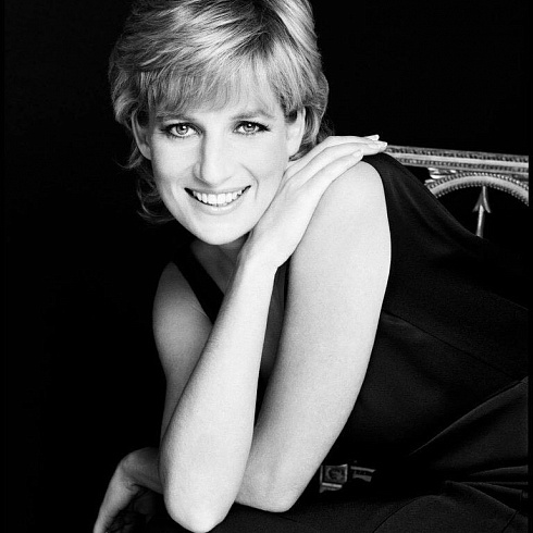 A huge loss for the fashion world: the legendary fashion photographer Patrick Demarchelier has died.